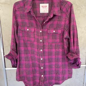 Vintage plaid Mossimo shirt. Size: large